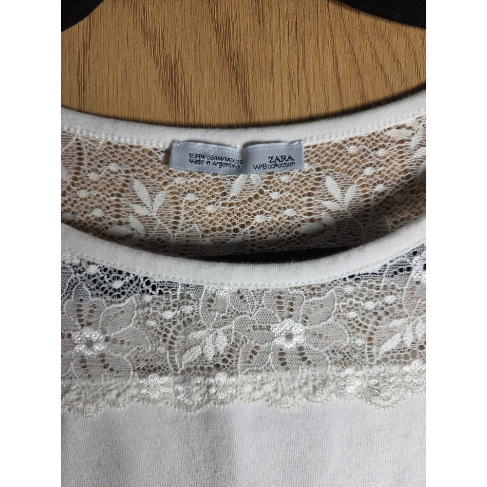 Zara Women White Lace Yoke Short Sleeve Top Size M Crew Neck Floral Trim